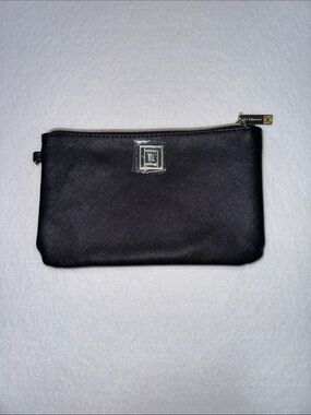 Liz Claiborne Black Saffiano Zip Pouch Clutch‎ Wallet Missing Wristlet Strap